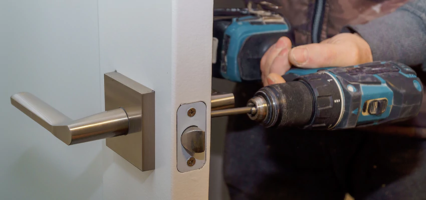Broken Door Handle Lock Repair in Yorba Linda, California